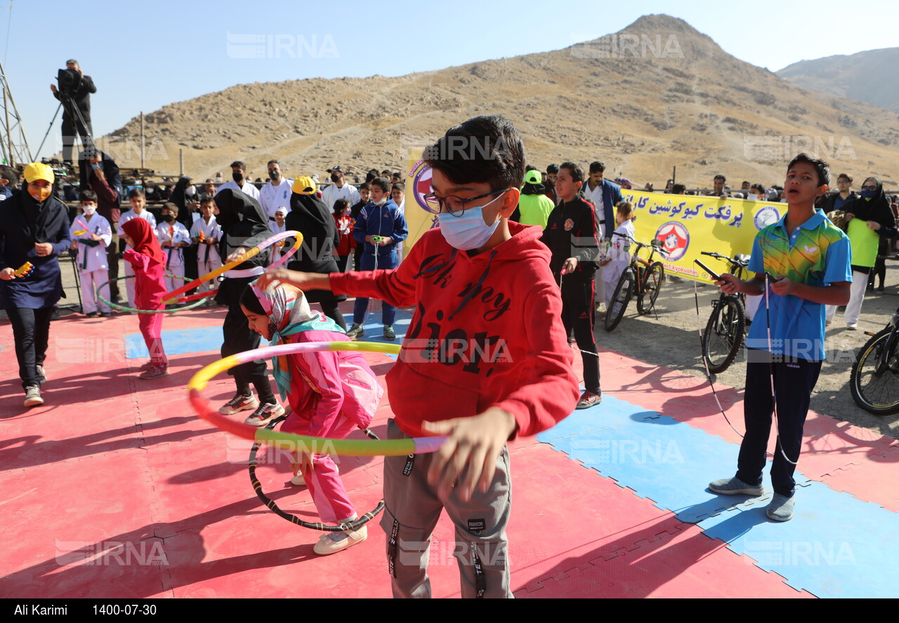 سفر وزیر ورزش و جوانان به استان مرکزی - همایش پیاده روی خانوادگی
