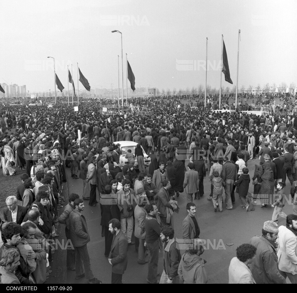 راهپیمایی مردم تهران در روز عاشورا سال 1357