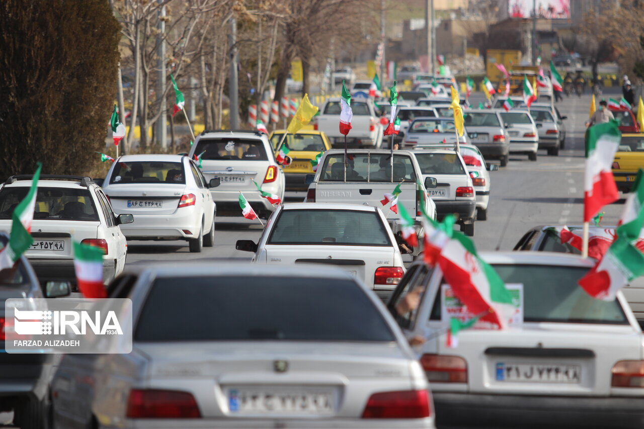 راهپیمایی موتوری و خودرویی ۲۲ بهمن در اردبیل آغاز شد