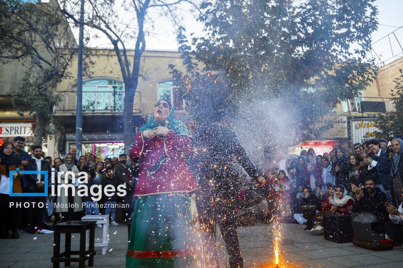 جشنواره تئاتر خیابانی کردستان