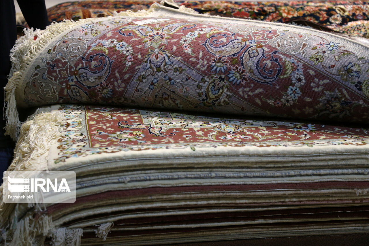 Export of Iran’s hand-woven carpet rise 14% despite sanctions