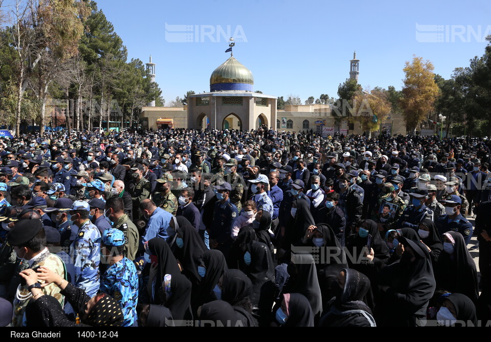 تشییع پیکر خلبان شهید صادق فلاحی در شیراز