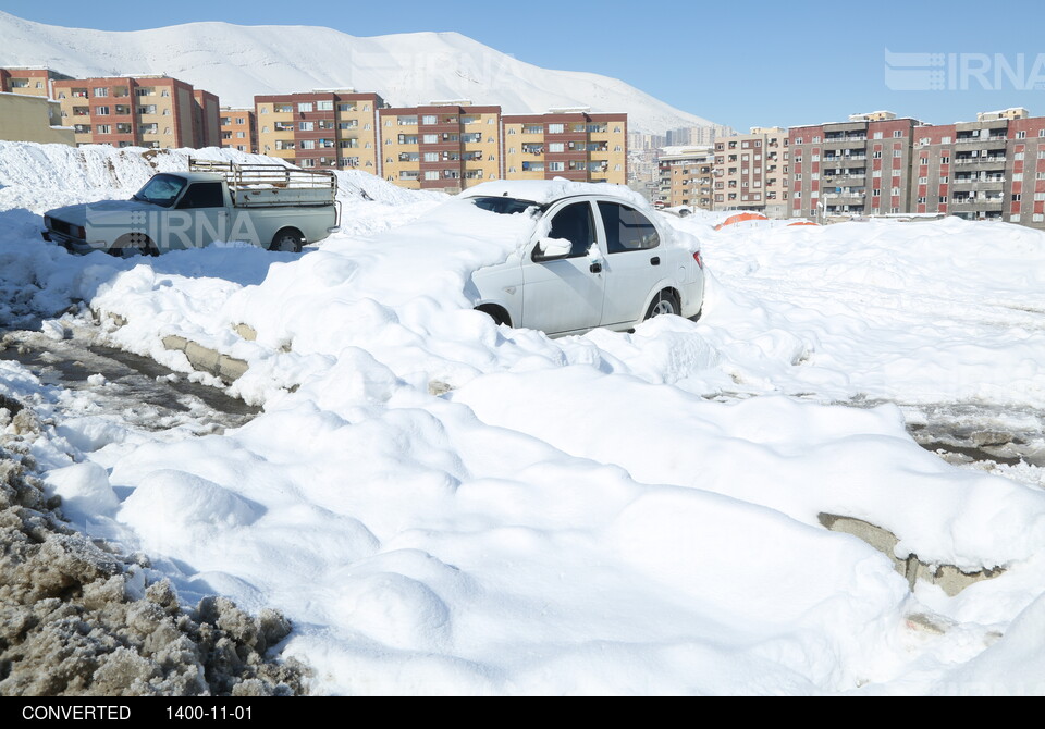 بارش برف و یخبندان در شهر سنندج