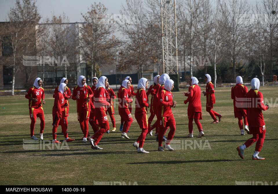 اردوی تیم ملی فوتبال زنان