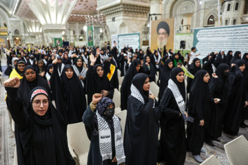 Commémoration du 40ème jour du martyre de Nasrallah au sanctuaire sacré de l'Imam Khomeini de Téhéran