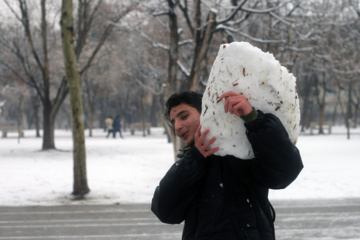 Les images des chutes de neige à Qazvin