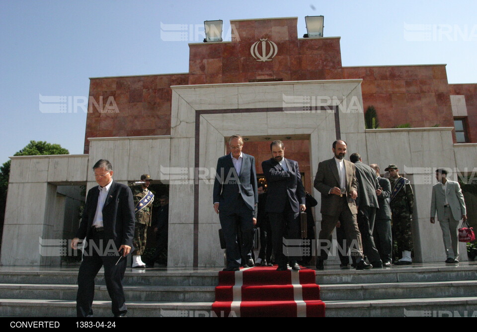 سفر نخست وزیر سنگاپور به ایران - بدرقه نخست وزیر سنگاپور