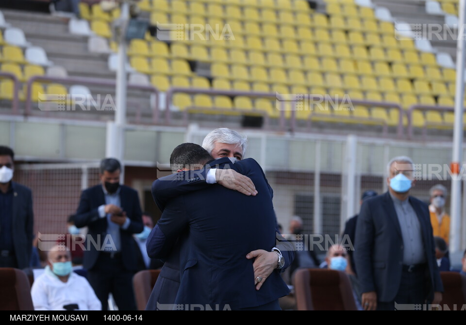 بازدید وزیر ورزش از مجموعه دوومیدانی آفتاب انقلاب