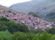 «ملحمدره» روستای پلکانی و بهشتی گمشده در غرب ایران