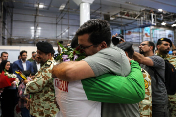 استقبال از مدال‌آوران پارالمپیک پاریس در شیراز