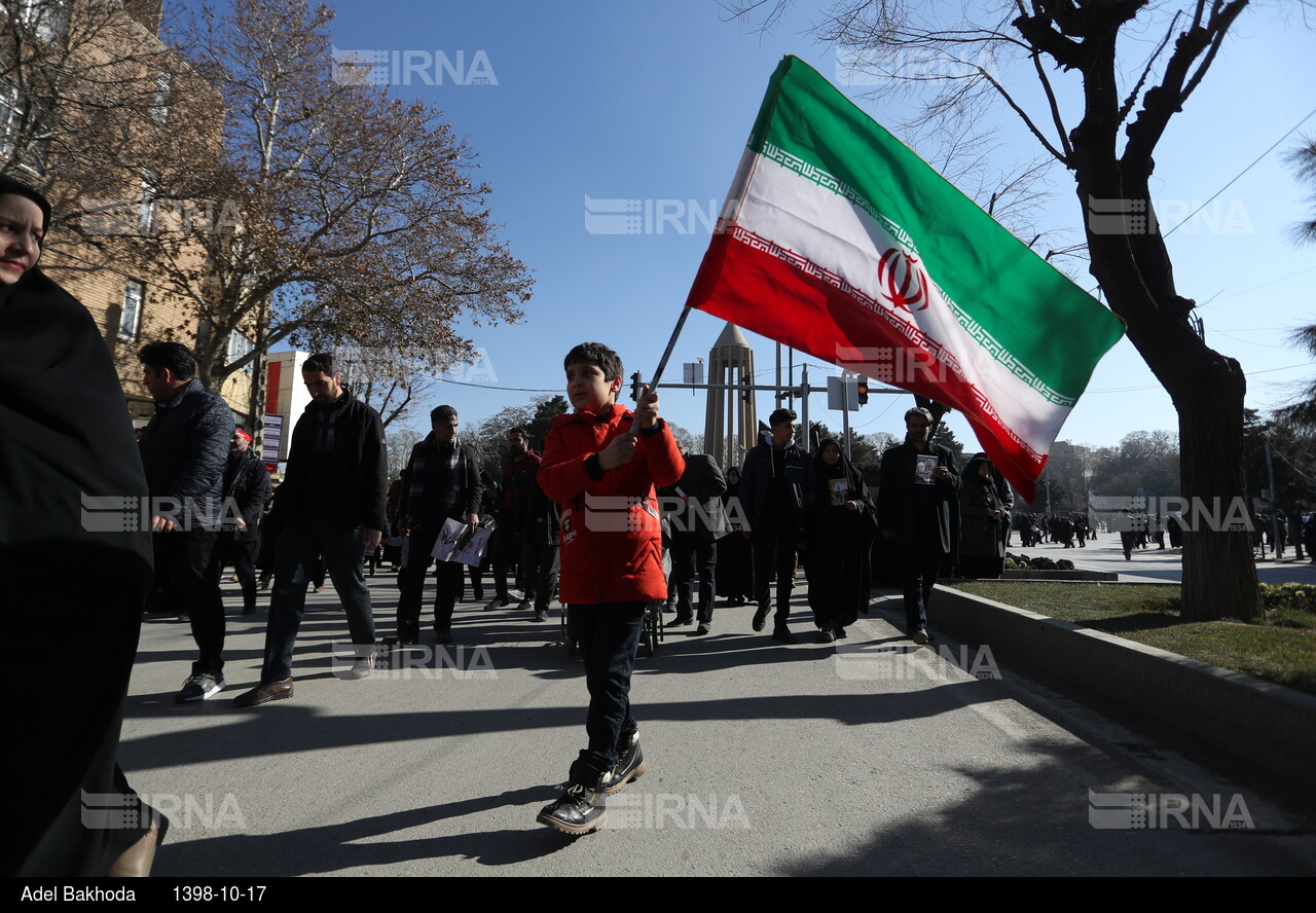 شرکت مردم همدان در مراسم بزرگداشت سردار سلیمانی