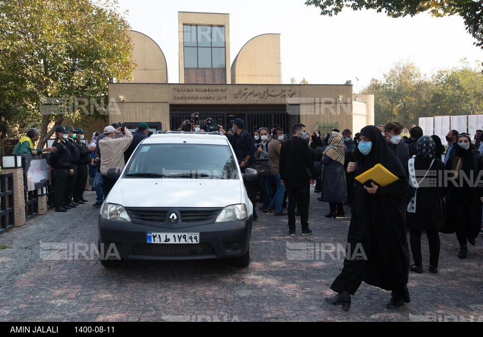 مراسم تشییع پیکر ایران درّودی