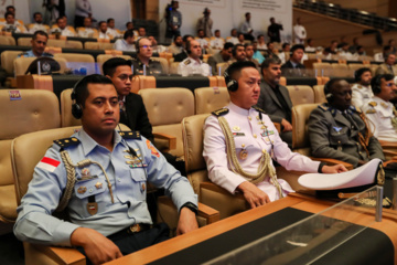 Conmemoración del Día de la Marina del Ejército iraní en Kish 