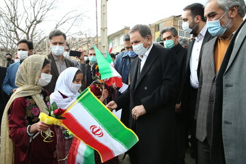 آیین بهره‌برداری از ۱۴۸ کیلومتر راه روستایی و آعاز عملیات گازرسانی به ۱۰۰ روستا و ۱۵۰ واحد صنعتی کردستان در روستای "هانیس" سنندج