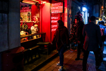 Ambiente navideño en Teherán