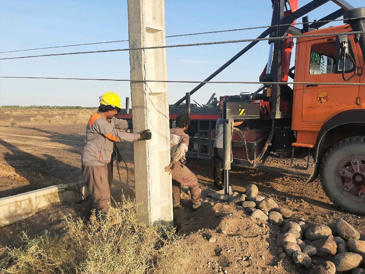 قطعی برق چند روستای دلگان به ۲۴ ساعت رسید