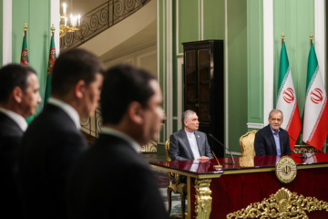 Meeting of national leader of Turkmenistan with President Pezeshkian