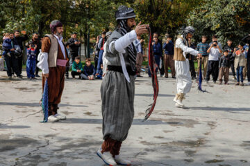 حریره اجرایی در بخش آئینی جشنواره تئاتر مریوان