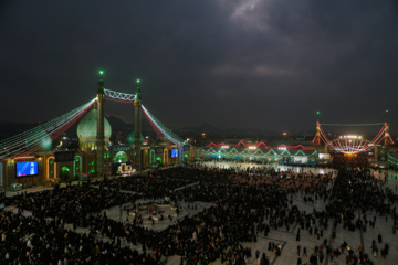 مسجد جمکران در شب ولادت حضرت قائم (عج)