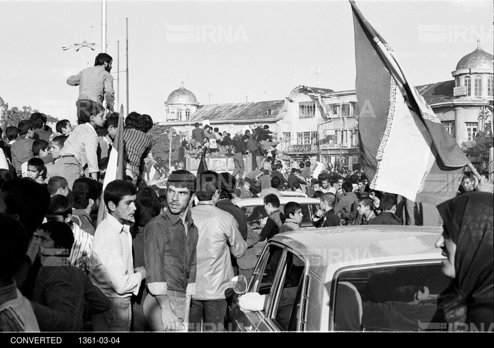 شادمانی مردم همدان به مناسبت فتح خرمشهر