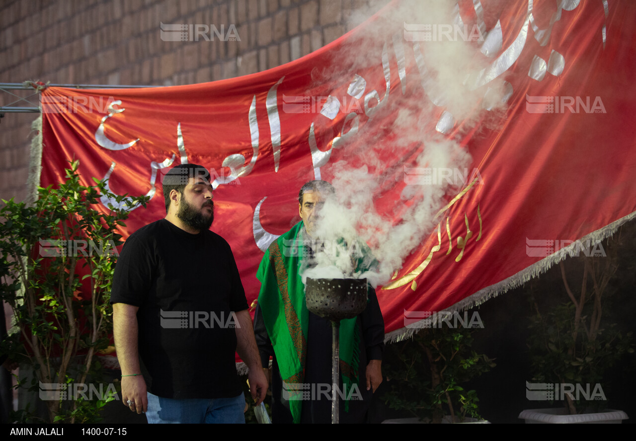 بازدید وزیر ارشاد از نمایشگاه عکس رویای بهشت