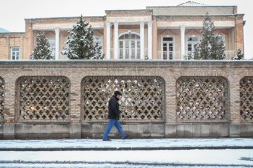 Caída de nieve otoñal en Tabriz