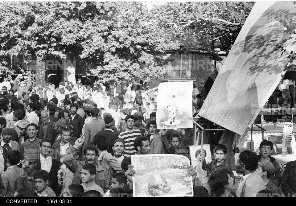 شادمانی مردم همدان به مناسبت فتح خرمشهر