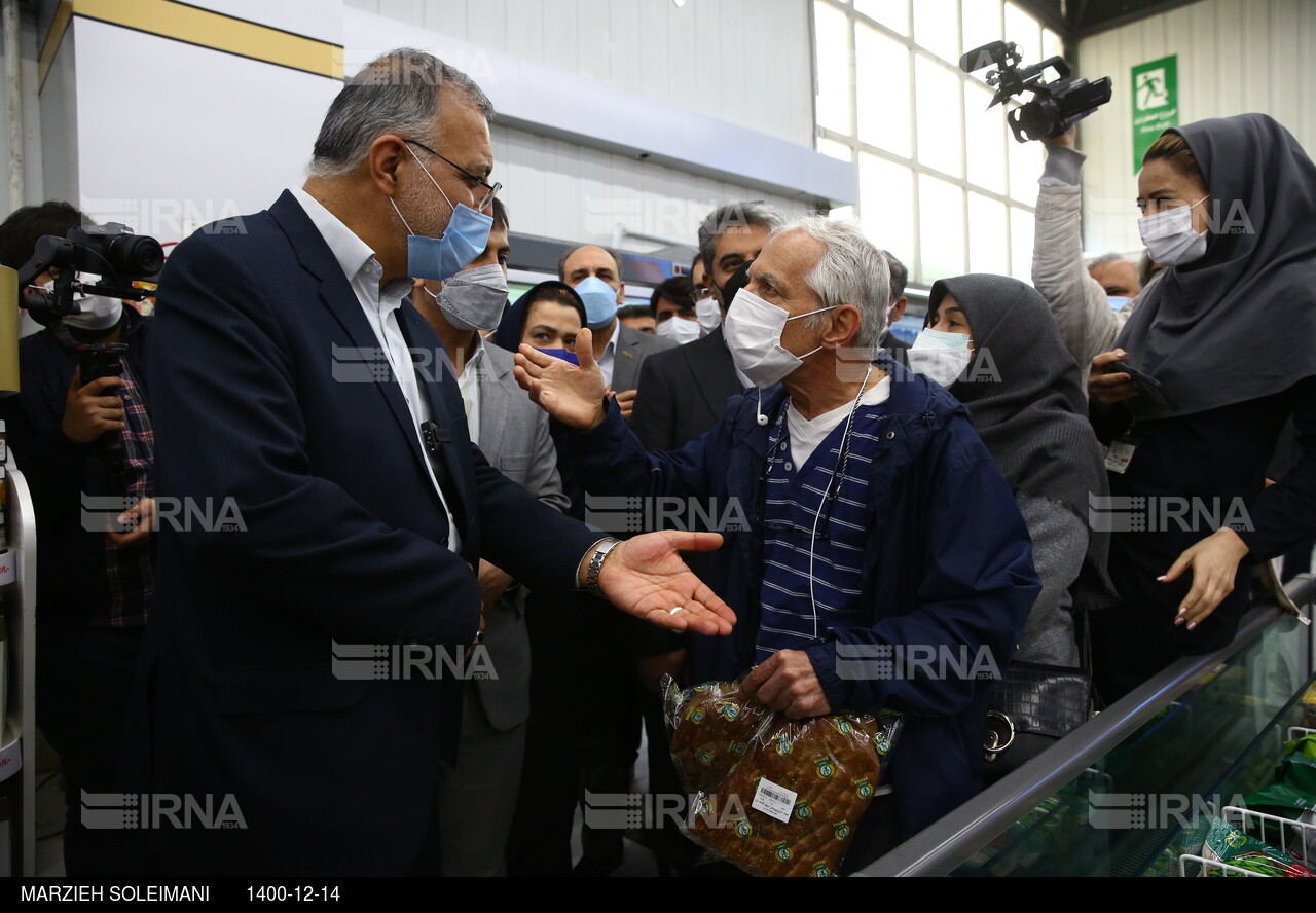 بازدید شهردار تهران از بازار میوه تره بار جلال آل احمد