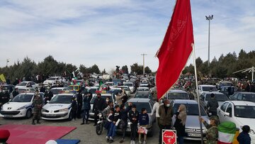 راهپیمایی خودرویی 22 بهمن در ملایر