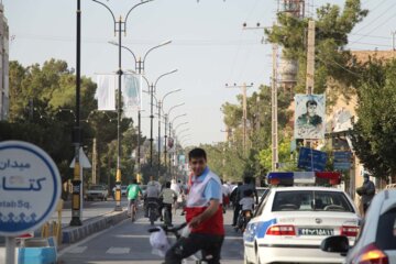 گردهمایی دوچرخه‌سواری هواداران  بافت تاریخی در میبد