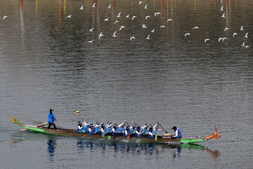 Liga Premier de Barco Dragón y Kayak Polo femenino