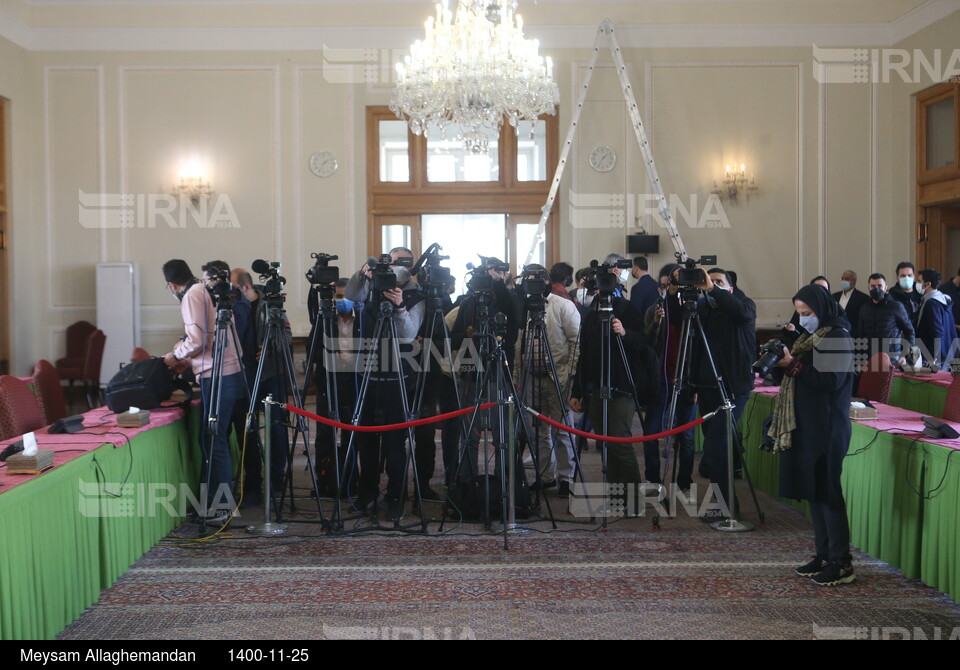 دیدار و کنفرانس مشترک مطبوعاتی وزیران امور خارجه ایرلند و ایران