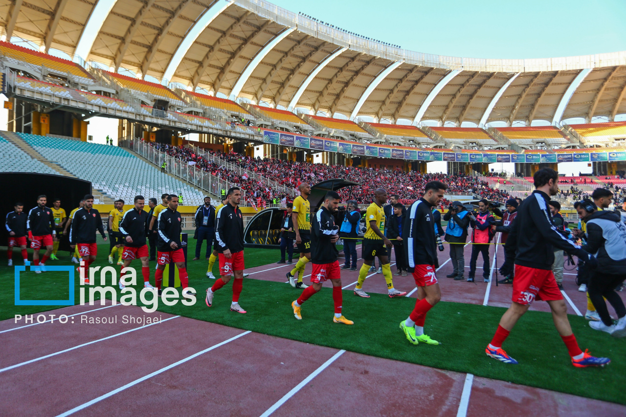 لیگ برتر فوتبال - سپاهان و پرسپولیس