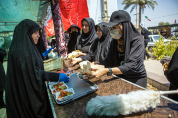 تردد زائران در مرز خسروی