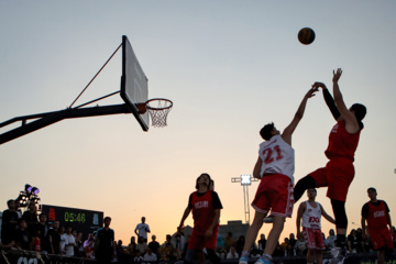 Competiciones callejeras de baloncesto y fútbol en Tabriz