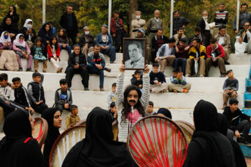 اجراهایی از یزد و لاهیجان در جشنواره تئاتر خیابانی مریوان