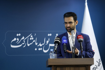 «محمدجواد آذری جهرمی» در مراسم رونمایی از گزارش «فرآیند ایران ۱۴۰۲»