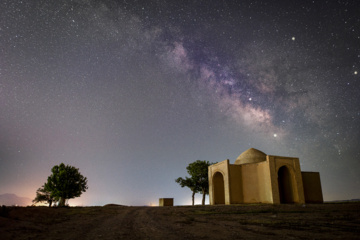 در دل شب..