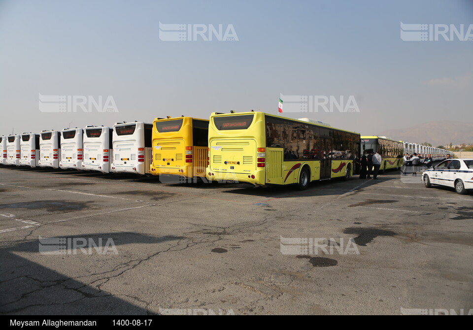 بهره برداری از ۱۱۰ دستگاه اتوبوس جدید با حضور شهردار