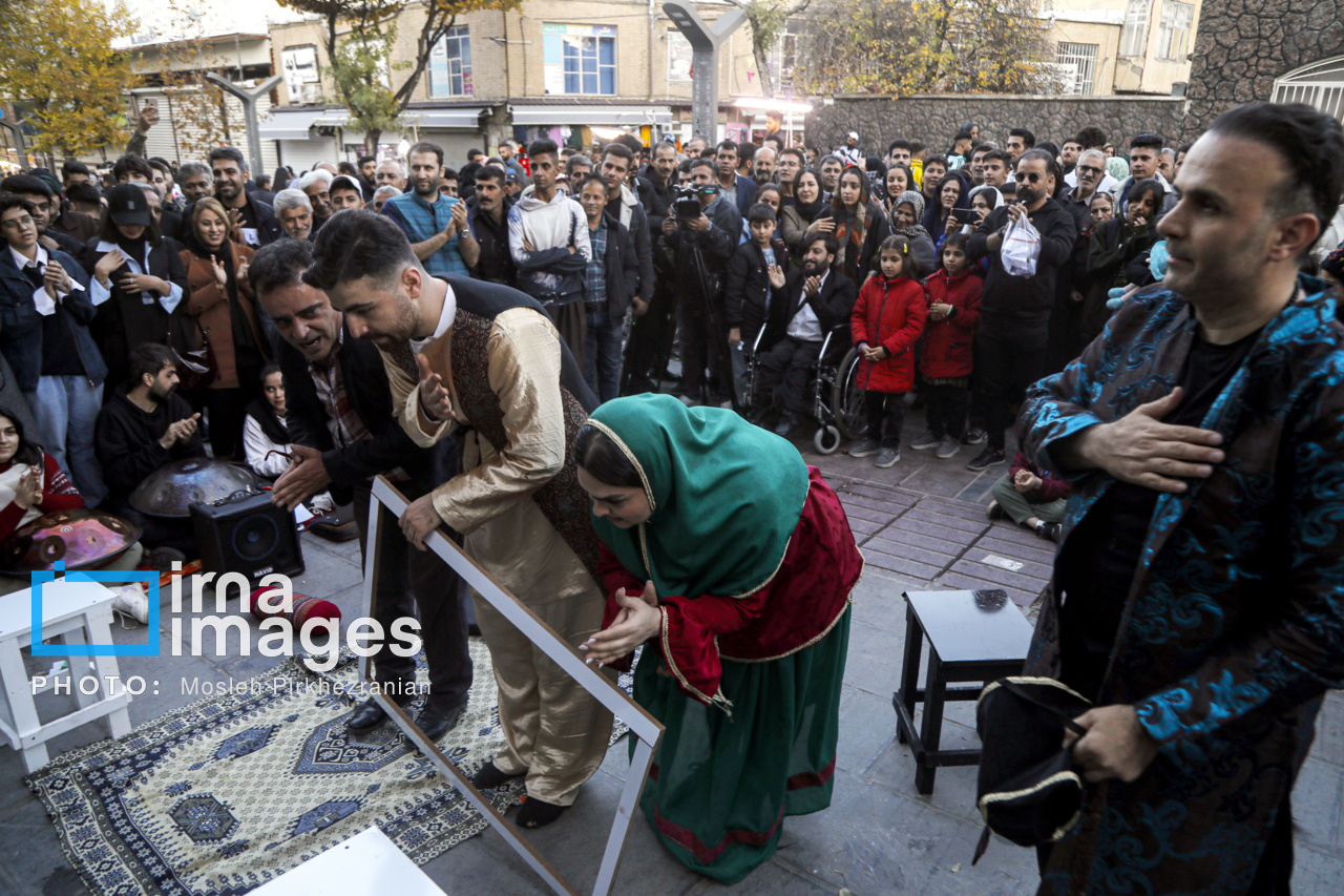 جشنواره تئاتر خیابانی کردستان