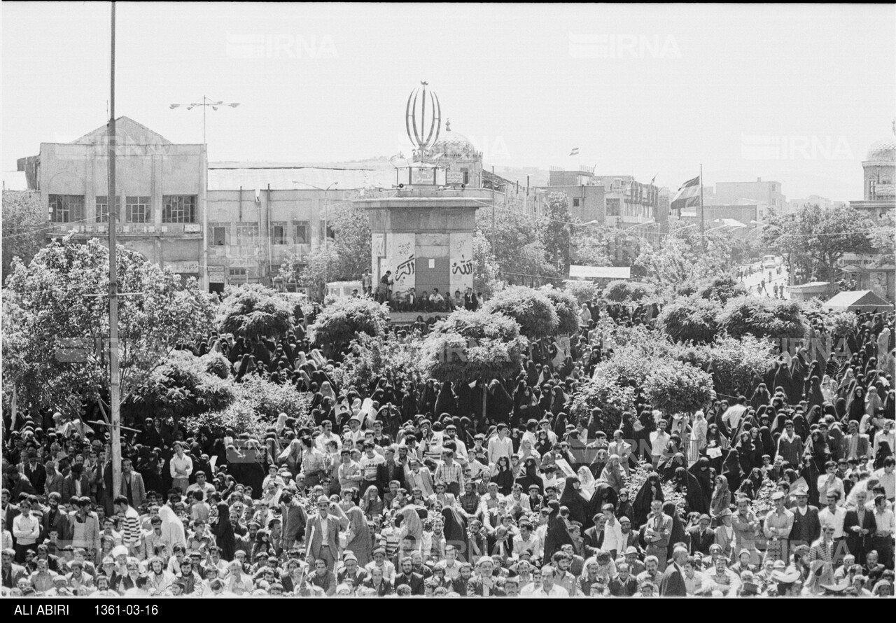 راهپیمایی به مناسبت سالگرد قیام ۱۵ خرداد ۴۲ در همدان