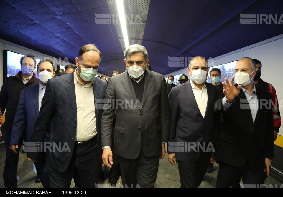 افتتاح زیر گذر چهار راه گلوبندک توسط شهردار تهران