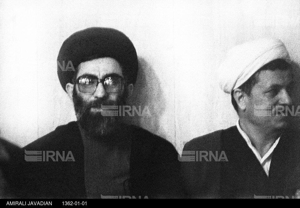 دیدار مسئولان نظام با امام خمینی در اولین روز نوروز