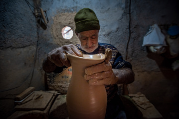 لالجین عاصمة الفخار في إيران 