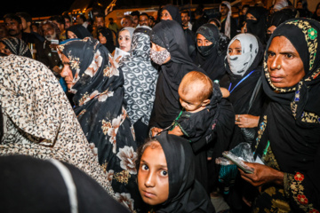 Foreign Pilgrims of Arbaeen at the Iran-Iraq Border