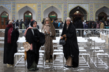 Chute de neiges à Mashhad dans le nord-est iranien 