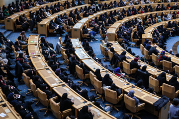 La cérémonie de célébration de la dignité de la femme a eu lieu le dimanche 22 décembre 2024 en présence de Massoud Pezeshkian, le président de la République islamique d'Iran, dans la Salle des Réunions des Dirigeants, à Téhéran.
