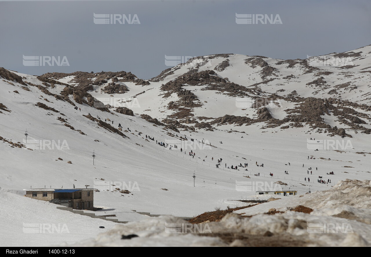 تفریحات زمستانی در پیست پولادکف فارس