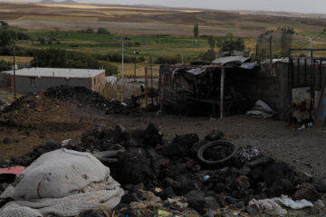 تولید سنگ پا در روستای «قزلجه‌کند»