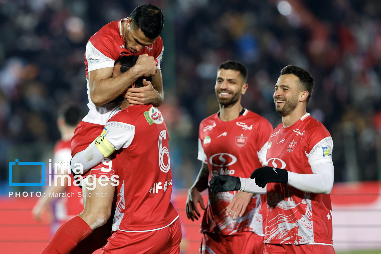 لیگ برتر فوتبال - پرسپولیس و هوادار